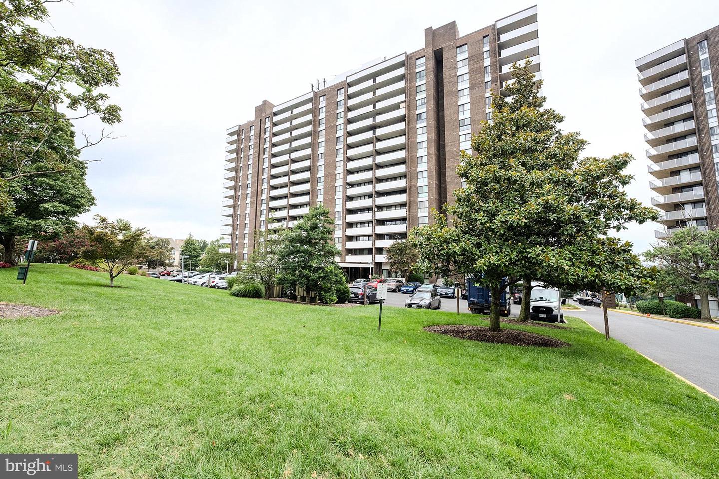 250 S REYNOLDS ST #1007, ALEXANDRIA, Virginia 22304, 1 Bedroom Bedrooms, ,1 BathroomBathrooms,Residential,For sale,250 S REYNOLDS ST #1007,VAAX2048408 MLS # VAAX2048408