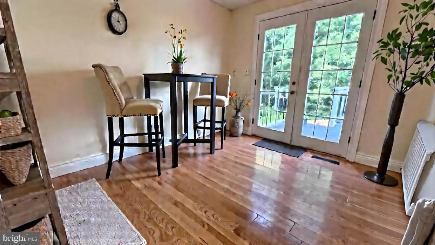 8 BICKEL CT, STERLING, Virginia 20165, 3 Bedrooms Bedrooms, 9 Rooms Rooms,2 BathroomsBathrooms,Residential,For sale,8 BICKEL CT,VALO2104248 MLS # VALO2104248
