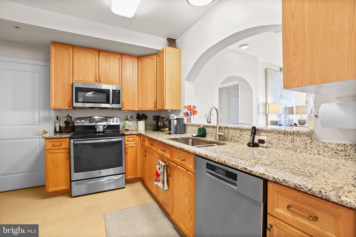 485 HARBOR SIDE ST #806, WOODBRIDGE, Virginia 22191, 2 Bedrooms Bedrooms, ,2 BathroomsBathrooms,Residential,For sale,485 HARBOR SIDE ST #806,VAPW2101196 MLS # VAPW2101196