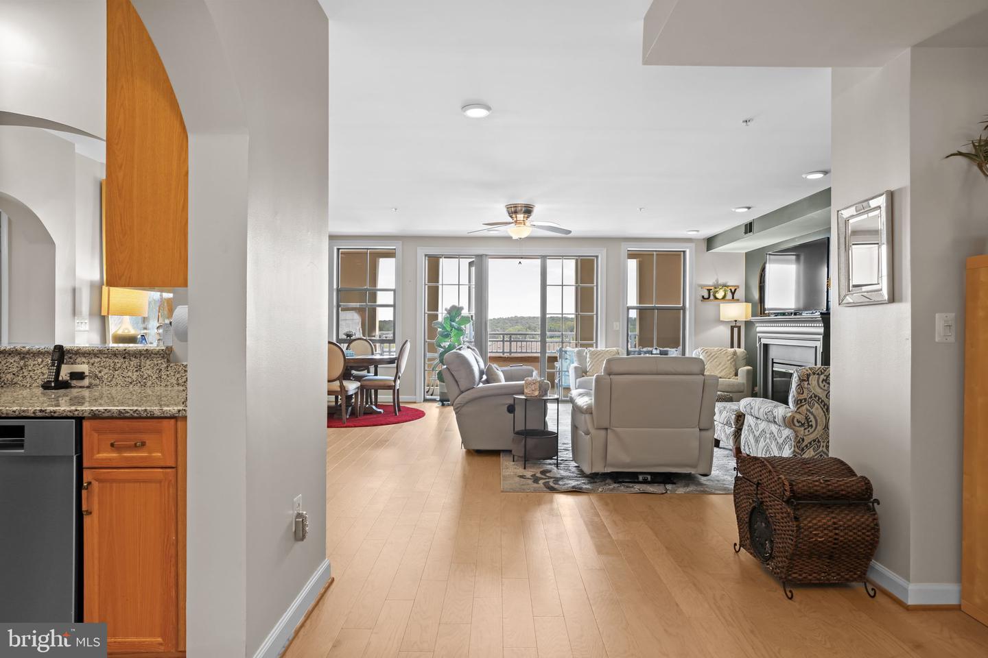 485 HARBOR SIDE ST #806, WOODBRIDGE, Virginia 22191, 2 Bedrooms Bedrooms, ,2 BathroomsBathrooms,Residential,For sale,485 HARBOR SIDE ST #806,VAPW2101196 MLS # VAPW2101196