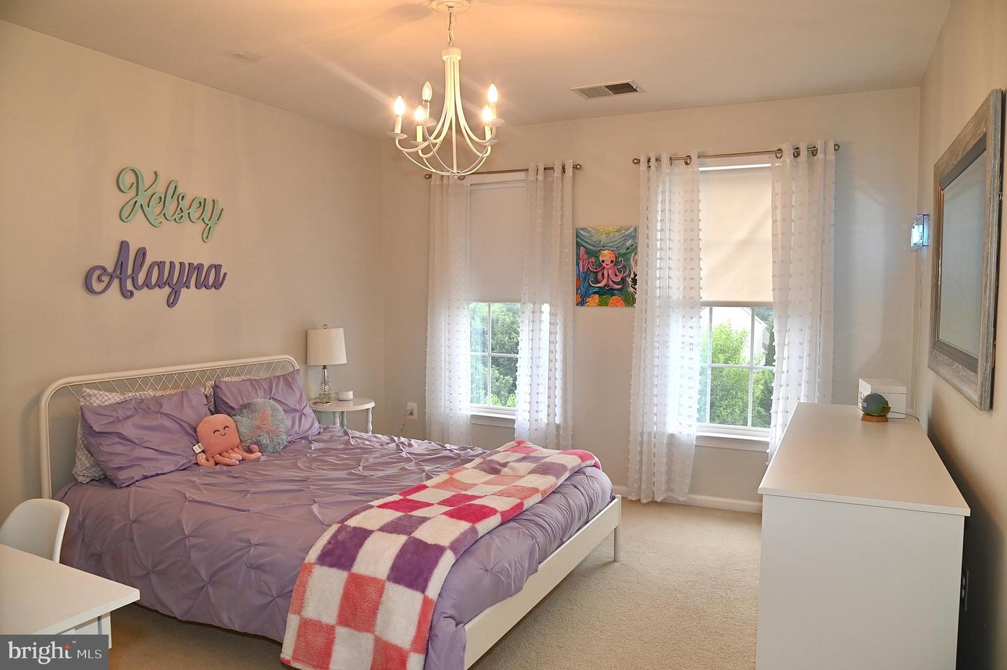 12170 EMORY FALLS, BRISTOW, Virginia 20136, 6 Bedrooms Bedrooms, 10 Rooms Rooms,3 BathroomsBathrooms,Residential,For sale,12170 EMORY FALLS,VAPW2101240 MLS # VAPW2101240