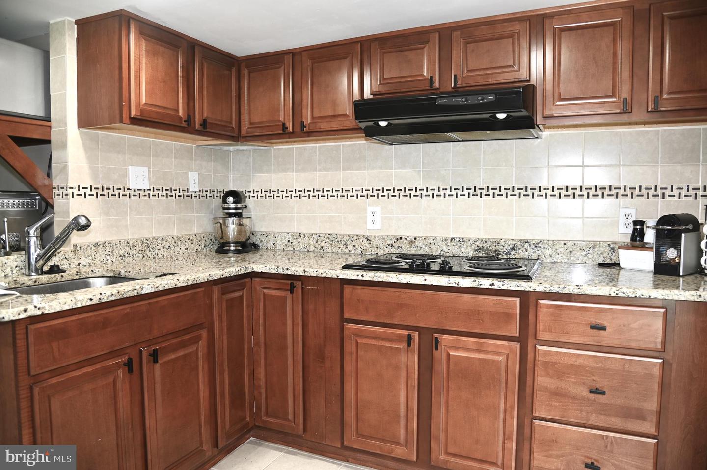 12170 EMORY FALLS, BRISTOW, Virginia 20136, 6 Bedrooms Bedrooms, 10 Rooms Rooms,3 BathroomsBathrooms,Residential,For sale,12170 EMORY FALLS,VAPW2101240 MLS # VAPW2101240