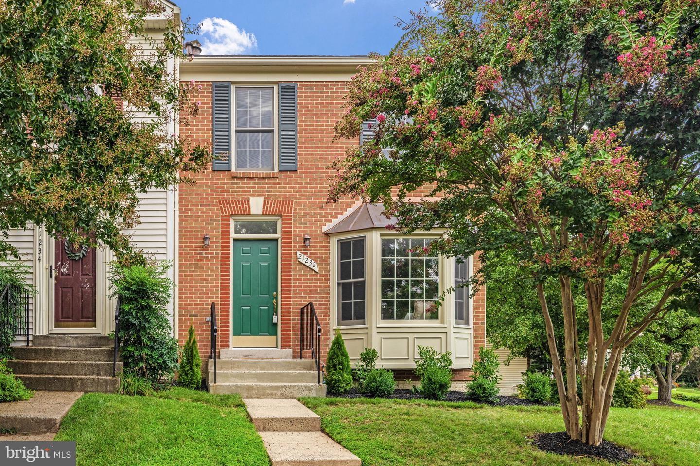 21232 HEDGEROW TER, ASHBURN, Virginia 20147, 3 Bedrooms Bedrooms, ,3 BathroomsBathrooms,Residential,For sale,21232 HEDGEROW TER,VALO2104364 MLS # VALO2104364