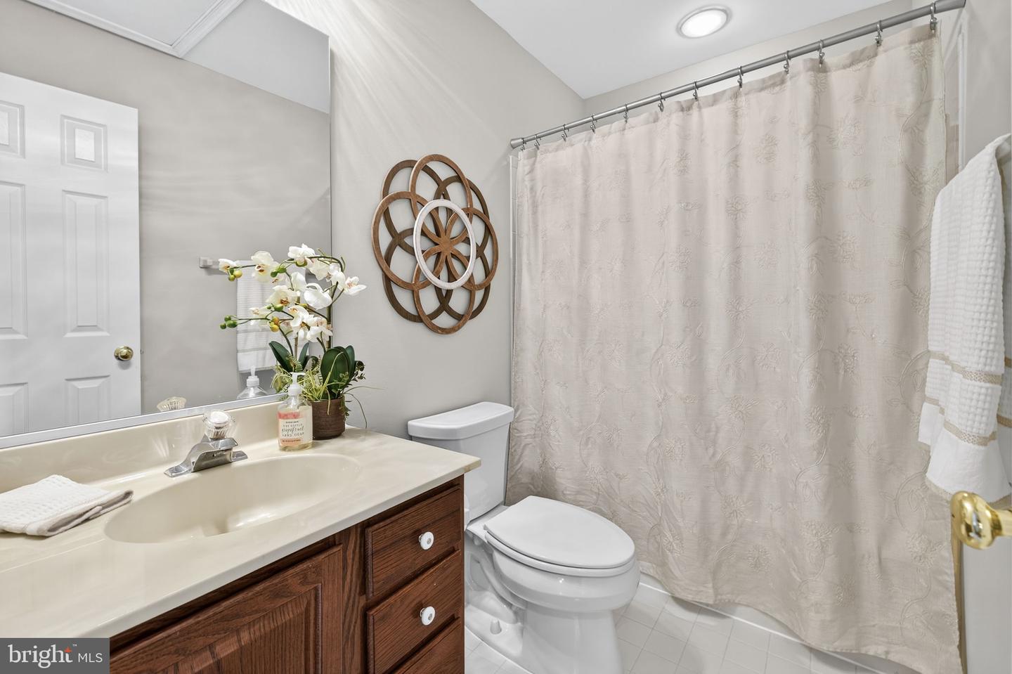 21232 HEDGEROW TER, ASHBURN, Virginia 20147, 3 Bedrooms Bedrooms, ,3 BathroomsBathrooms,Residential,For sale,21232 HEDGEROW TER,VALO2104364 MLS # VALO2104364