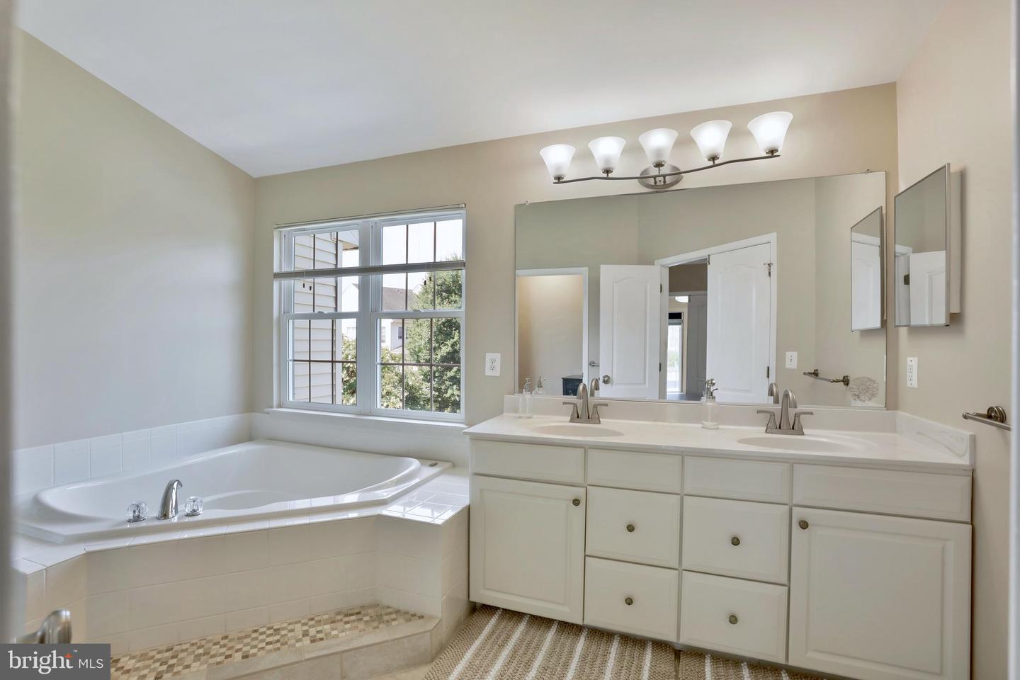 123 IVY HILLS TER, PURCELLVILLE, Virginia 20132, 3 Bedrooms Bedrooms, ,3 BathroomsBathrooms,Residential,For sale,123 IVY HILLS TER,VALO2104372 MLS # VALO2104372