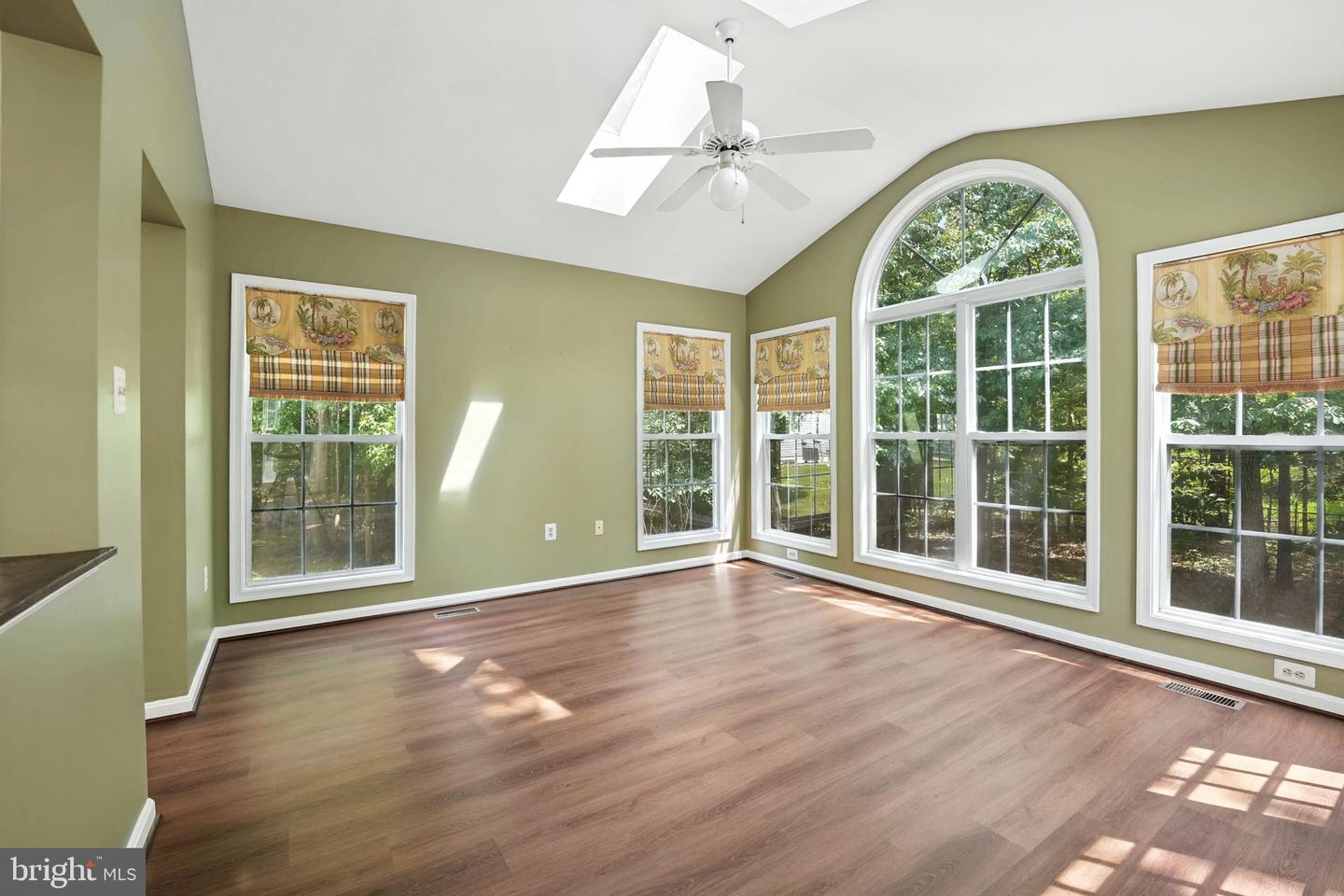 8439 HOLSTEIN PONY CT, GAINESVILLE, Virginia 20155, 4 Bedrooms Bedrooms, ,2 BathroomsBathrooms,Residential,For sale,8439 HOLSTEIN PONY CT,VAPW2101306 MLS # VAPW2101306