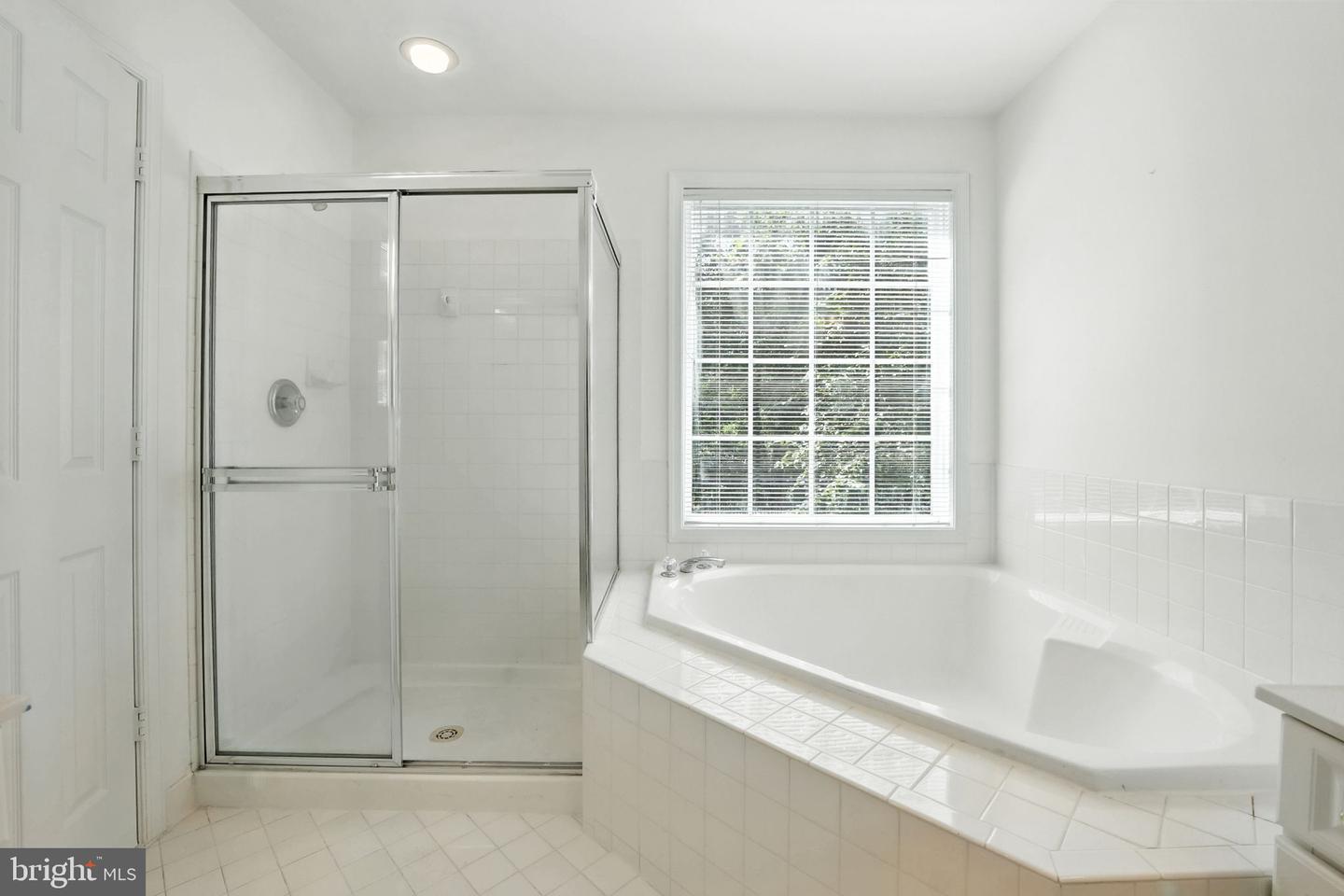 8439 HOLSTEIN PONY CT, GAINESVILLE, Virginia 20155, 4 Bedrooms Bedrooms, ,2 BathroomsBathrooms,Residential,For sale,8439 HOLSTEIN PONY CT,VAPW2101306 MLS # VAPW2101306