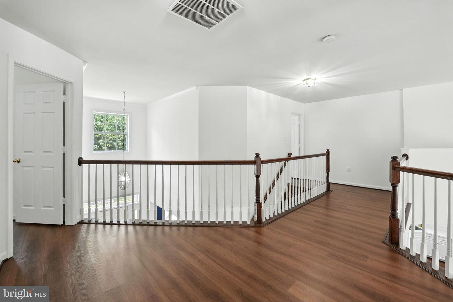 8439 HOLSTEIN PONY CT, GAINESVILLE, Virginia 20155, 4 Bedrooms Bedrooms, ,2 BathroomsBathrooms,Residential,For sale,8439 HOLSTEIN PONY CT,VAPW2101306 MLS # VAPW2101306