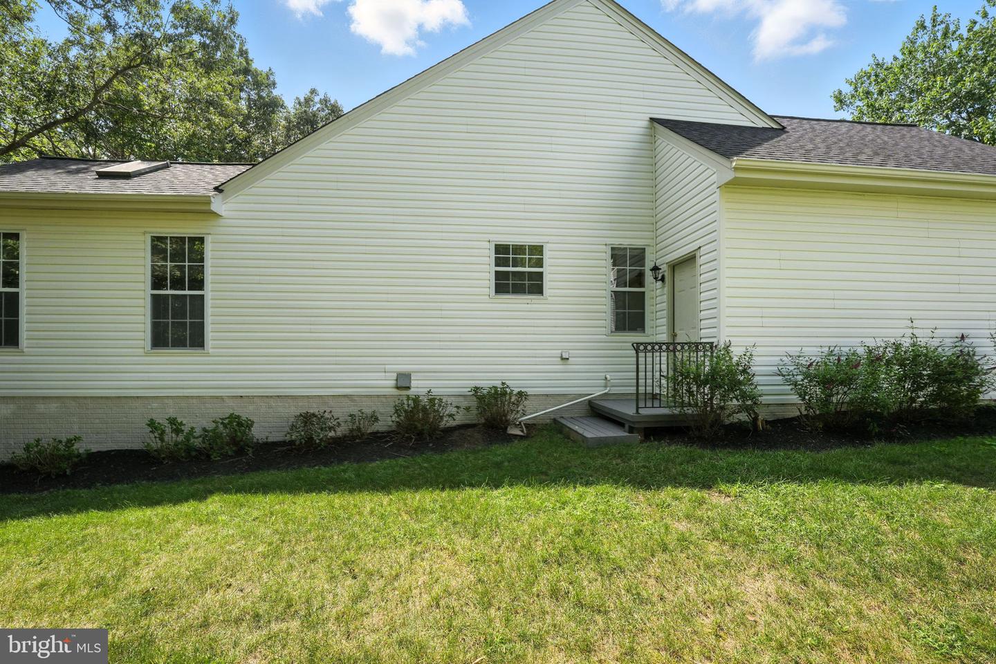 8439 HOLSTEIN PONY CT, GAINESVILLE, Virginia 20155, 4 Bedrooms Bedrooms, ,2 BathroomsBathrooms,Residential,For sale,8439 HOLSTEIN PONY CT,VAPW2101306 MLS # VAPW2101306