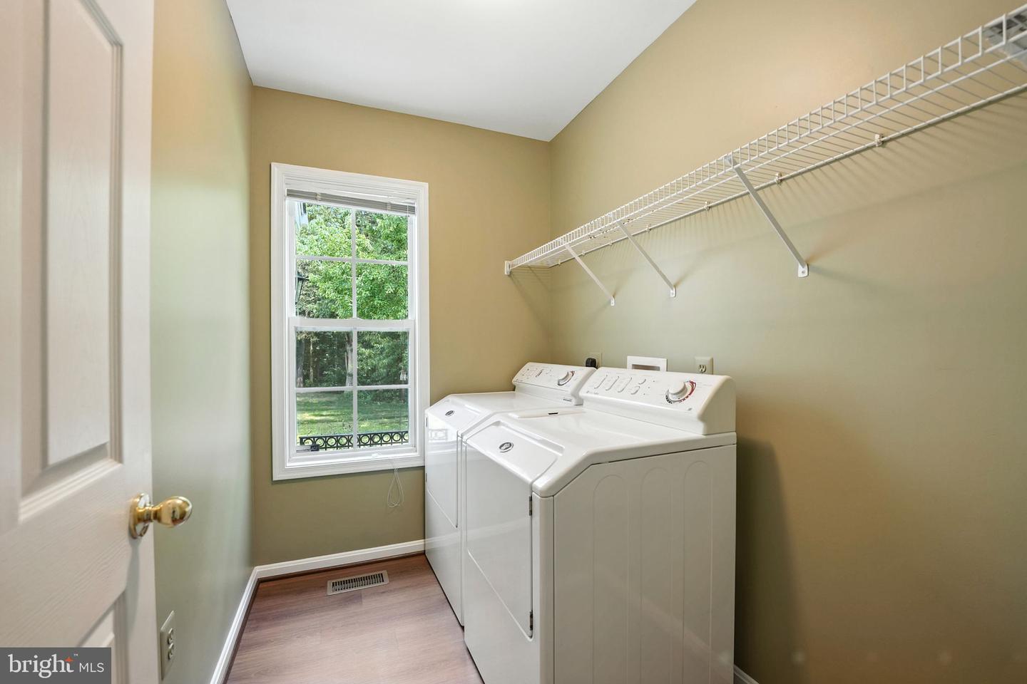 8439 HOLSTEIN PONY CT, GAINESVILLE, Virginia 20155, 4 Bedrooms Bedrooms, ,2 BathroomsBathrooms,Residential,For sale,8439 HOLSTEIN PONY CT,VAPW2101306 MLS # VAPW2101306