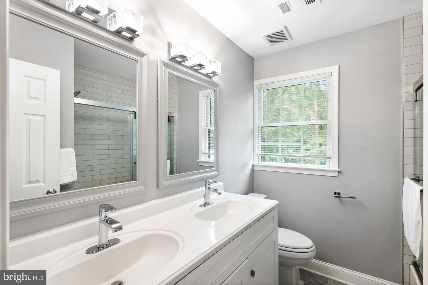 3436 HOLLY RD, ANNANDALE, Virginia 22003, 7 Bedrooms Bedrooms, ,5 BathroomsBathrooms,Residential,For sale,3436 HOLLY RD,VAFX2260732 MLS # VAFX2260732