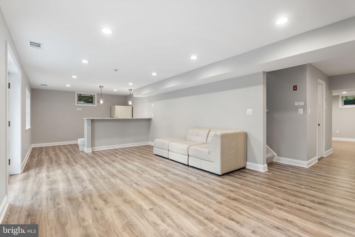 3436 HOLLY RD, ANNANDALE, Virginia 22003, 7 Bedrooms Bedrooms, ,5 BathroomsBathrooms,Residential,For sale,3436 HOLLY RD,VAFX2260732 MLS # VAFX2260732
