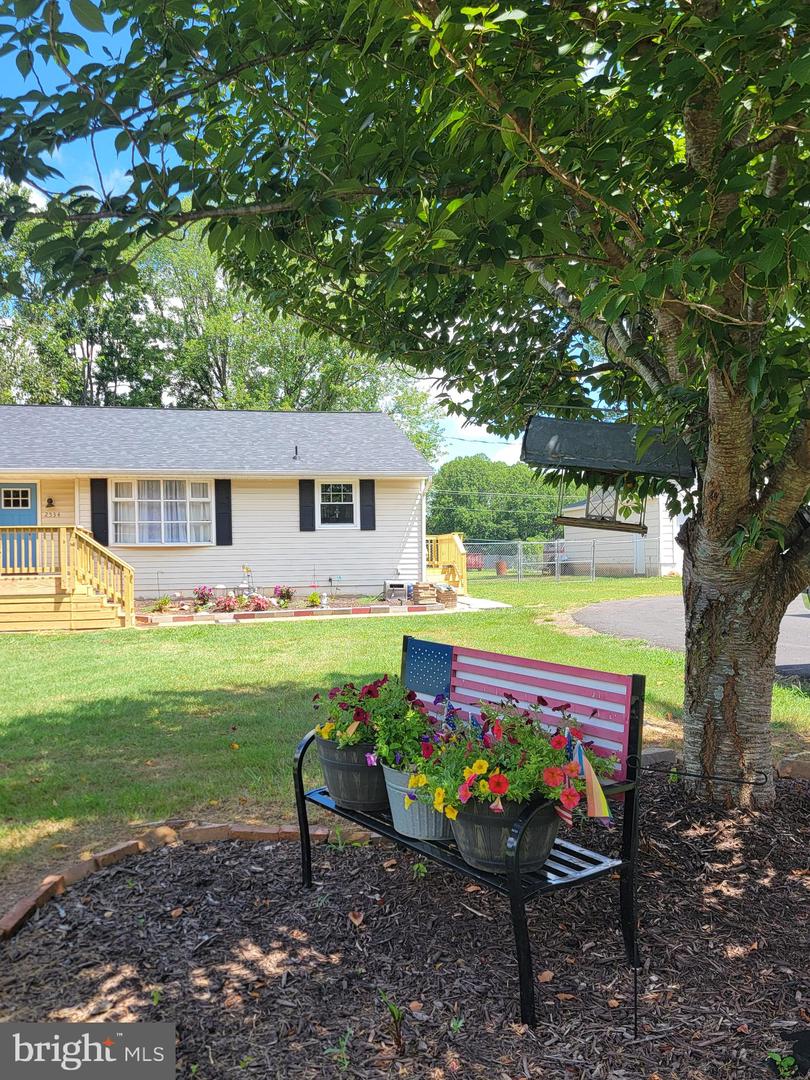 2534 POPLAR RD, FREDERICKSBURG, Virginia 22406, 3 Bedrooms Bedrooms, ,2 BathroomsBathrooms,Residential,For sale,2534 POPLAR RD,VAST2041750 MLS # VAST2041750