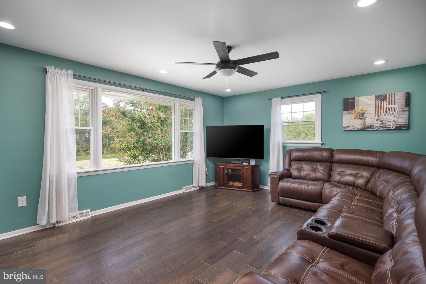 2534 POPLAR RD, FREDERICKSBURG, Virginia 22406, 3 Bedrooms Bedrooms, ,2 BathroomsBathrooms,Residential,For sale,2534 POPLAR RD,VAST2041750 MLS # VAST2041750