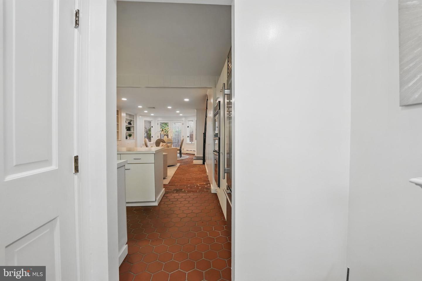 219 N PITT ST, ALEXANDRIA, Virginia 22314, 3 Bedrooms Bedrooms, ,2 BathroomsBathrooms,Residential,For sale,219 N PITT ST,VAAX2048522 MLS # VAAX2048522