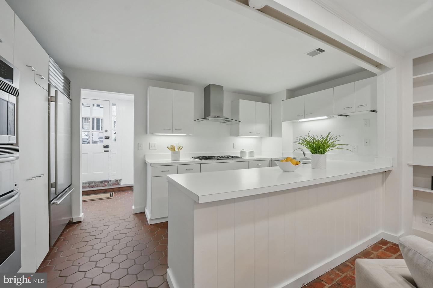 219 N PITT ST, ALEXANDRIA, Virginia 22314, 3 Bedrooms Bedrooms, ,2 BathroomsBathrooms,Residential,For sale,219 N PITT ST,VAAX2048522 MLS # VAAX2048522