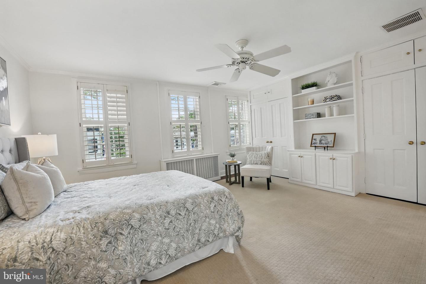 219 N PITT ST, ALEXANDRIA, Virginia 22314, 3 Bedrooms Bedrooms, ,2 BathroomsBathrooms,Residential,For sale,219 N PITT ST,VAAX2048522 MLS # VAAX2048522