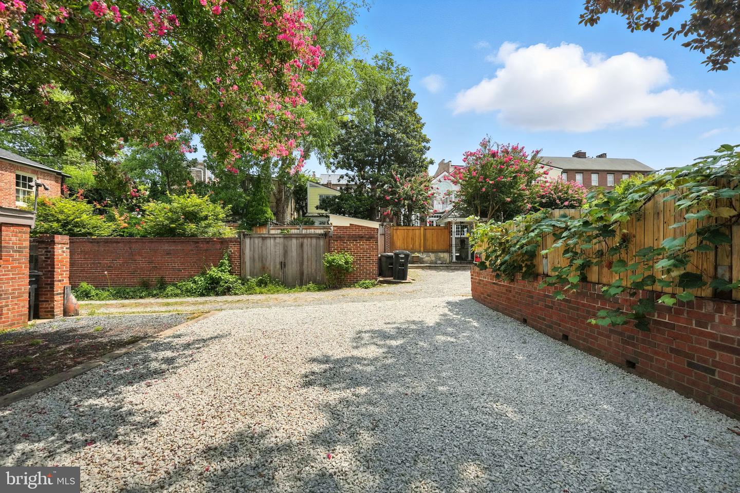 219 N PITT ST, ALEXANDRIA, Virginia 22314, 3 Bedrooms Bedrooms, ,2 BathroomsBathrooms,Residential,For sale,219 N PITT ST,VAAX2048522 MLS # VAAX2048522