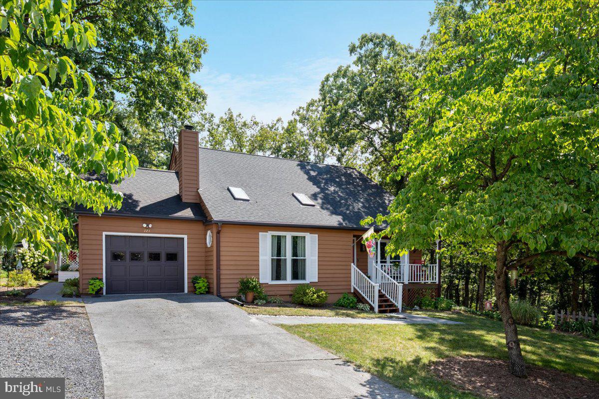 123 JULEE DR, WINCHESTER, Virginia 22602, 3 Bedrooms Bedrooms, ,3 BathroomsBathrooms,Residential,For sale,123 JULEE DR,VAFV2036054 MLS # VAFV2036054