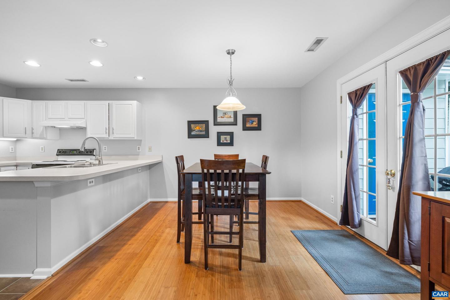 1254 CLOVER RIDGE PL, CHARLOTTESVILLE, Virginia 22901, 3 Bedrooms Bedrooms, ,2 BathroomsBathrooms,Residential,For sale,1254 CLOVER RIDGE PL,667863 MLS # 667863