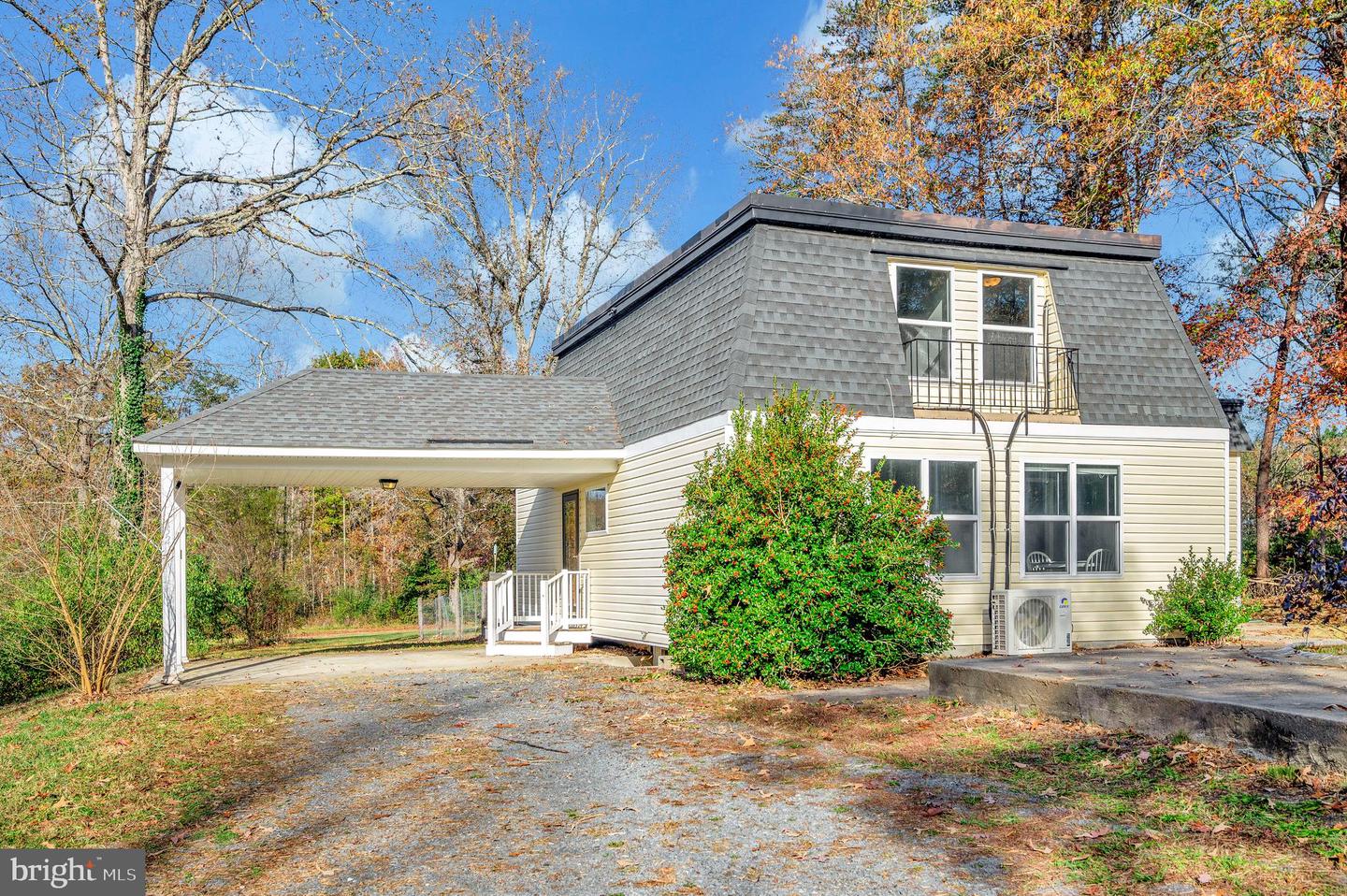 152 BAYS FARM DR, LOUISA, Virginia 23093, 3 Bedrooms Bedrooms, ,2 BathroomsBathrooms,Residential,For sale,152 BAYS FARM DR,VALA2008430 MLS # VALA2008430