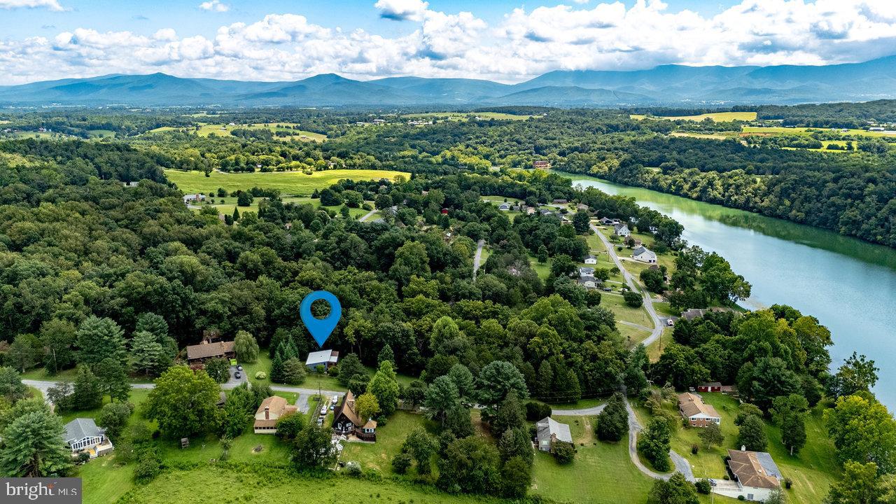 606 RIVERSIDE DR, LURAY, Virginia 22835, 1 Bedroom Bedrooms, ,1 BathroomBathrooms,Residential,For sale,606 RIVERSIDE DR,VAPA2005272 MLS # VAPA2005272
