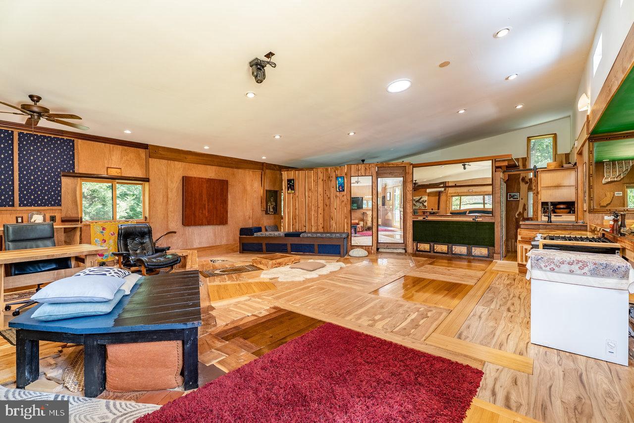 606 RIVERSIDE DR, LURAY, Virginia 22835, 1 Bedroom Bedrooms, ,1 BathroomBathrooms,Residential,For sale,606 RIVERSIDE DR,VAPA2005272 MLS # VAPA2005272
