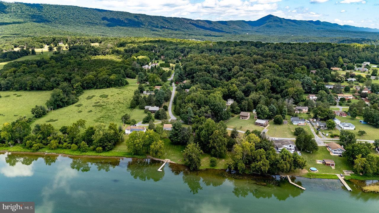606 RIVERSIDE DR, LURAY, Virginia 22835, 1 Bedroom Bedrooms, ,1 BathroomBathrooms,Residential,For sale,606 RIVERSIDE DR,VAPA2005272 MLS # VAPA2005272