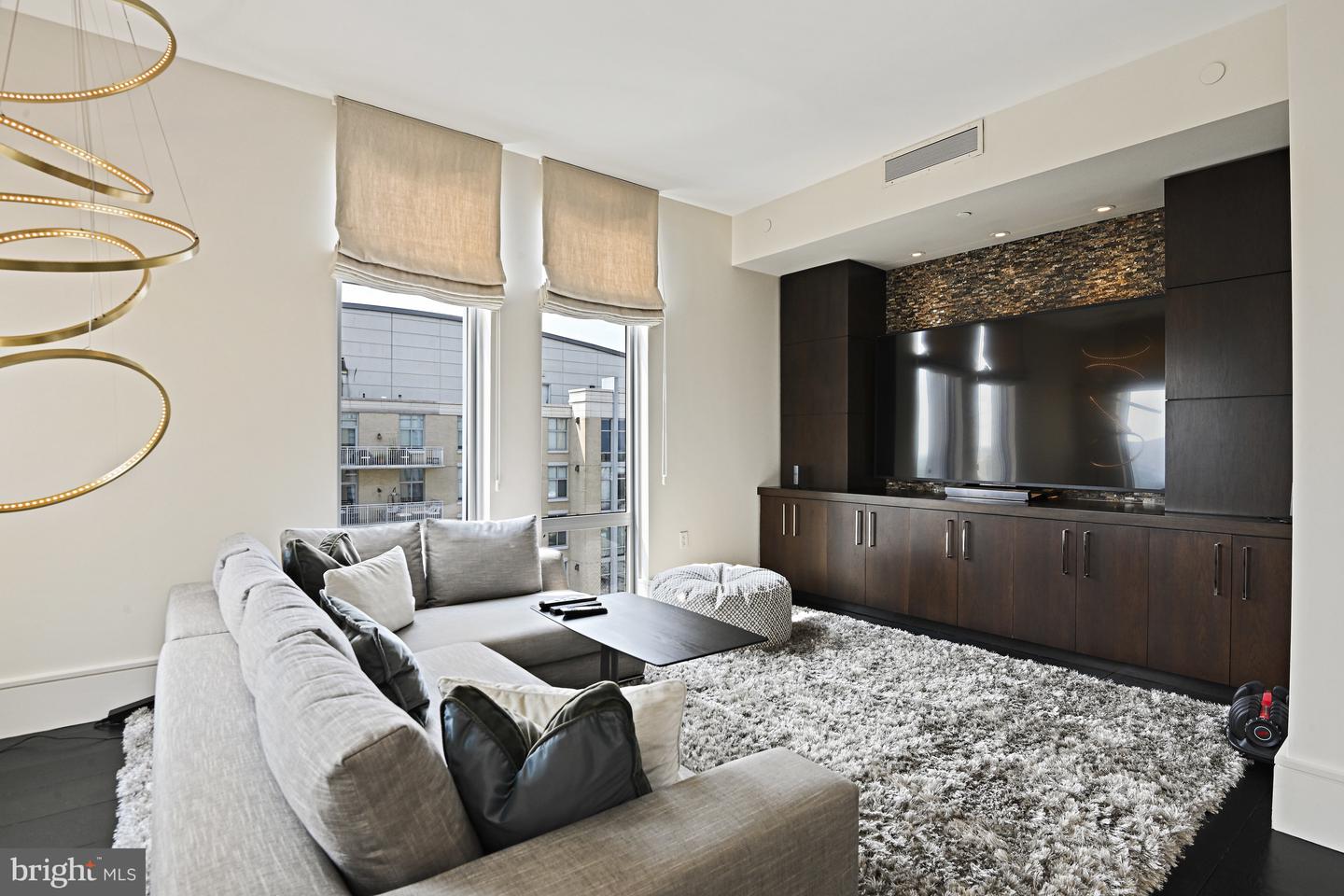 11990 MARKET ST #2101, RESTON, Virginia 20190, 2 Bedrooms Bedrooms, ,2 BathroomsBathrooms,Residential,For sale,11990 MARKET ST #2101,VAFX2261668 MLS # VAFX2261668