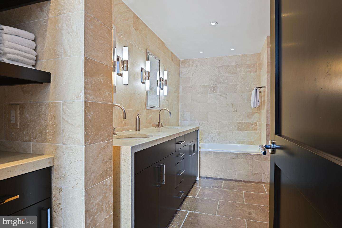 11990 MARKET ST #2101, RESTON, Virginia 20190, 2 Bedrooms Bedrooms, ,2 BathroomsBathrooms,Residential,For sale,11990 MARKET ST #2101,VAFX2261668 MLS # VAFX2261668