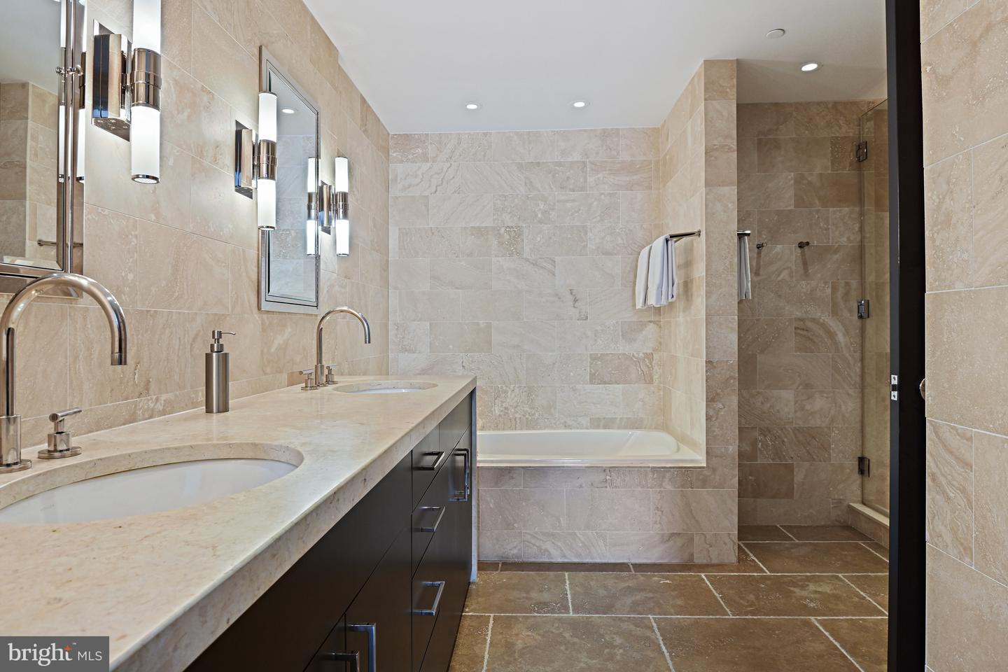 11990 MARKET ST #2101, RESTON, Virginia 20190, 2 Bedrooms Bedrooms, ,2 BathroomsBathrooms,Residential,For sale,11990 MARKET ST #2101,VAFX2261668 MLS # VAFX2261668
