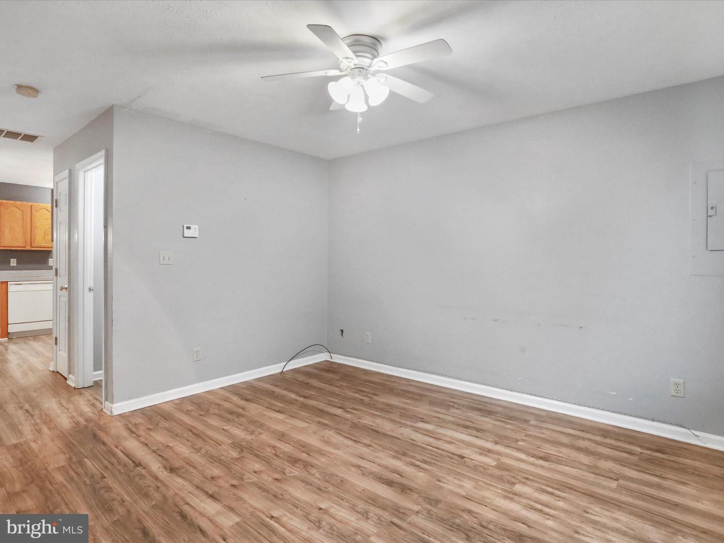 462 CHERRYDALE AVE, FRONT ROYAL, Virginia 22630, 2 Bedrooms Bedrooms, 8 Rooms Rooms,2 BathroomsBathrooms,Residential,For sale,462 CHERRYDALE AVE,VAWR2011984 MLS # VAWR2011984