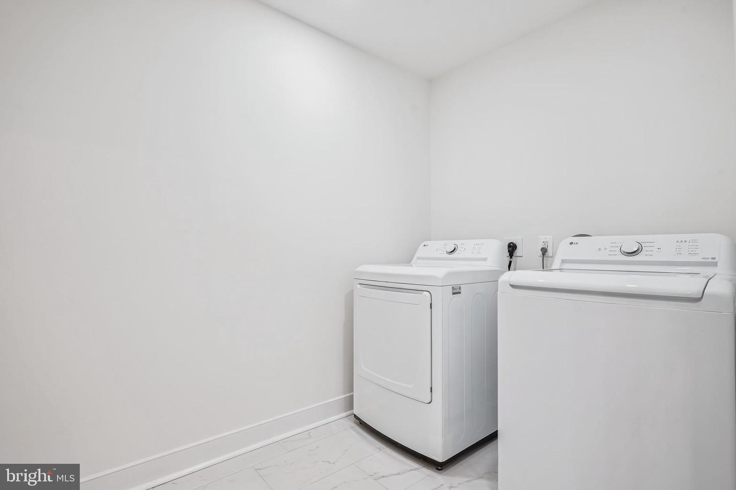215 MCKINNEY ST, FREDERICKSBURG, Virginia 22401, 3 Bedrooms Bedrooms, ,2 BathroomsBathrooms,Residential,For sale,215 MCKINNEY ST,VAFB2008794 MLS # VAFB2008794