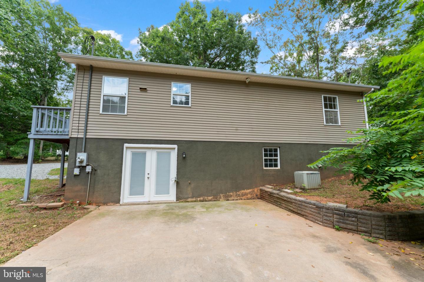 1543 VAWTER CORNER RD, LOUISA, Virginia 23093, 3 Bedrooms Bedrooms, ,2 BathroomsBathrooms,Residential,For sale,1543 VAWTER CORNER RD,VALA2008450 MLS # VALA2008450