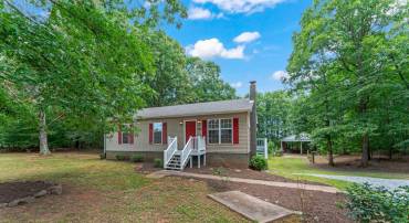 1543 VAWTER CORNER RD, LOUISA, Virginia 23093, 3 Bedrooms Bedrooms, ,2 BathroomsBathrooms,Residential,For sale,1543 VAWTER CORNER RD,VALA2008450 MLS # VALA2008450