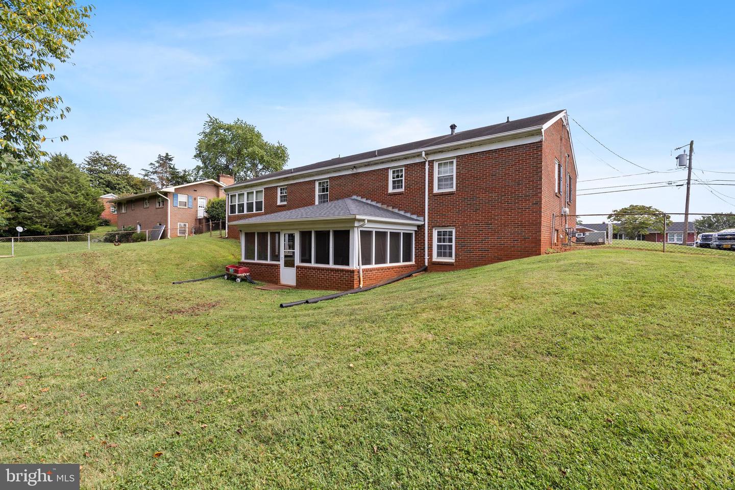 506 AZALEA ST, CULPEPER, Virginia 22701, 3 Bedrooms Bedrooms, ,2 BathroomsBathrooms,Residential,For sale,506 AZALEA ST,VACU2011344 MLS # VACU2011344