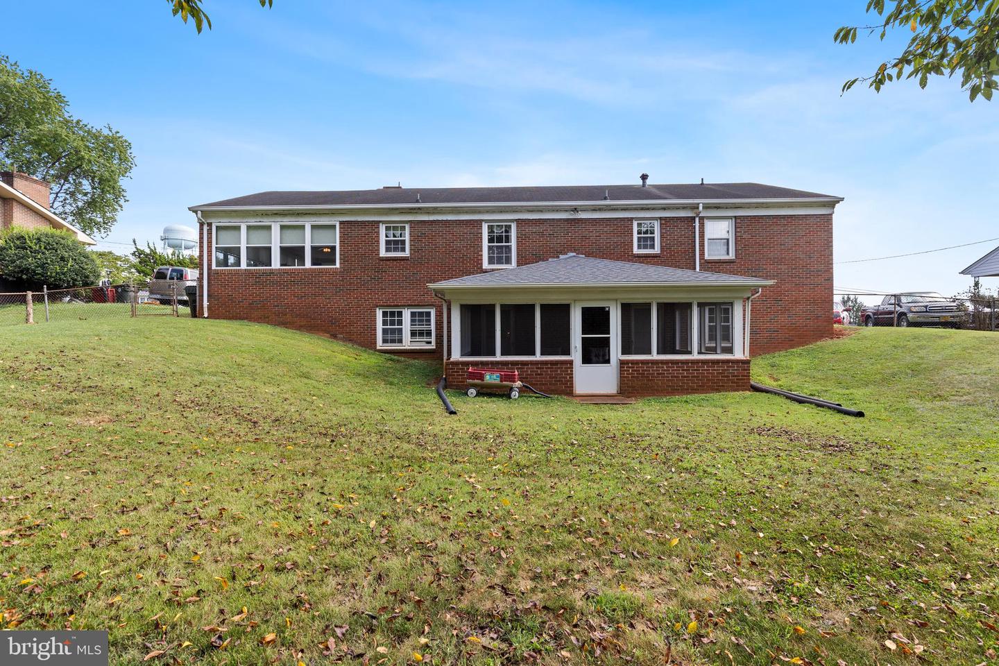 506 AZALEA ST, CULPEPER, Virginia 22701, 3 Bedrooms Bedrooms, ,2 BathroomsBathrooms,Residential,For sale,506 AZALEA ST,VACU2011344 MLS # VACU2011344