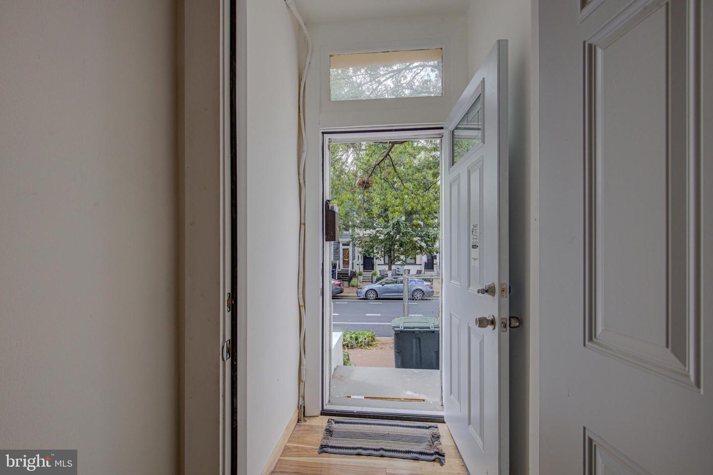 1528 E ST SE, WASHINGTON, District Of Columbia 20003, 3 Bedrooms Bedrooms, ,1 BathroomBathrooms,Residential,For sale,1528 E ST SE,DCDC2215554 MLS # DCDC2215554