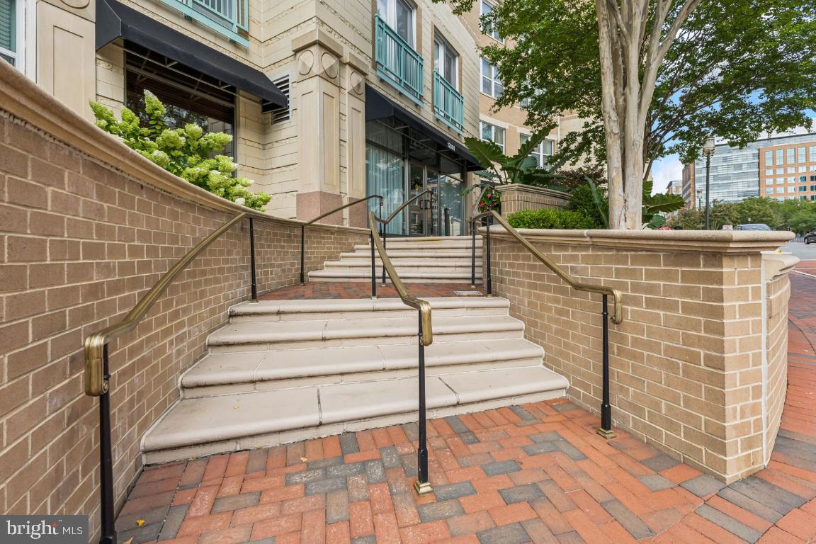 12000 MARKET ST #152, RESTON, Virginia 20190, 2 Bedrooms Bedrooms, ,2 BathroomsBathrooms,Residential,For sale,12000 MARKET ST #152,VAFX2261892 MLS # VAFX2261892