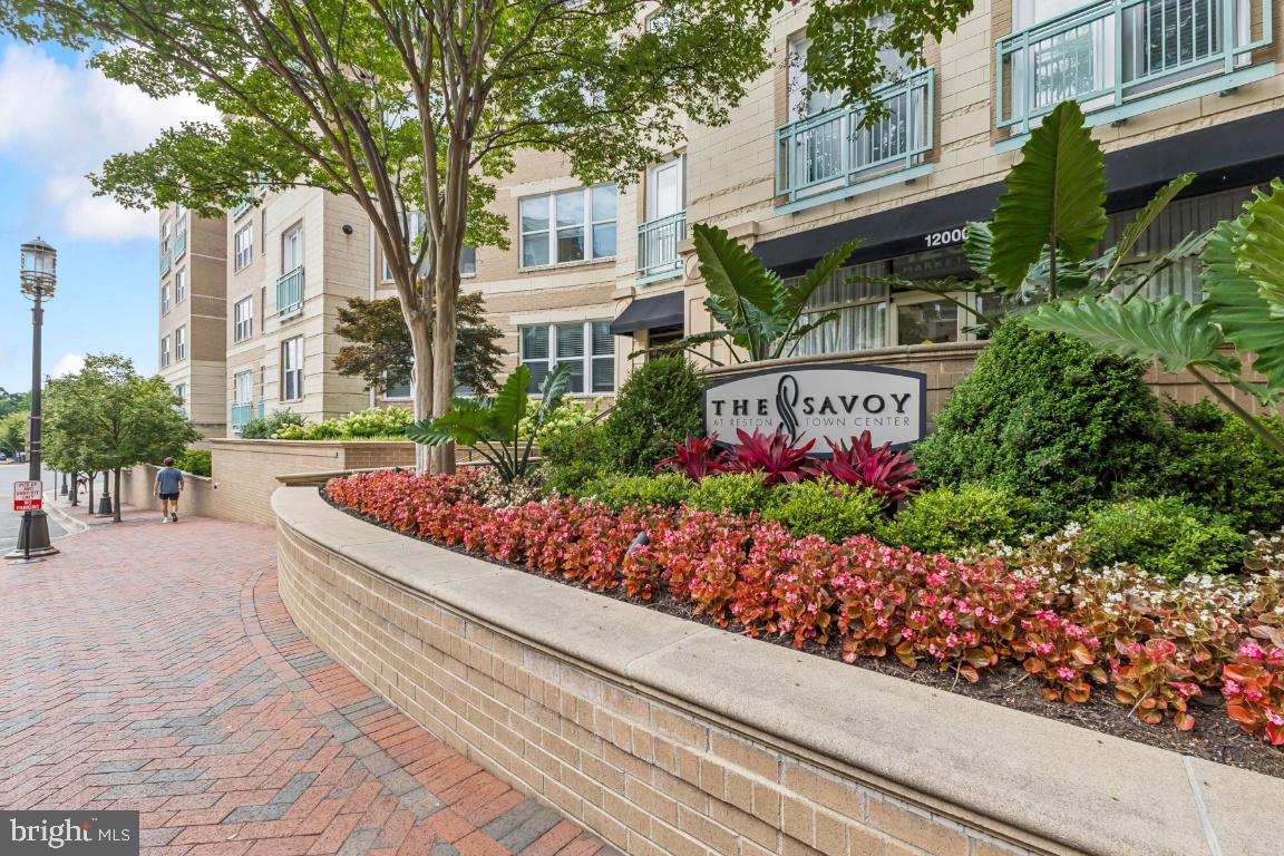 12000 MARKET ST #152, RESTON, Virginia 20190, 2 Bedrooms Bedrooms, ,2 BathroomsBathrooms,Residential,For sale,12000 MARKET ST #152,VAFX2261892 MLS # VAFX2261892