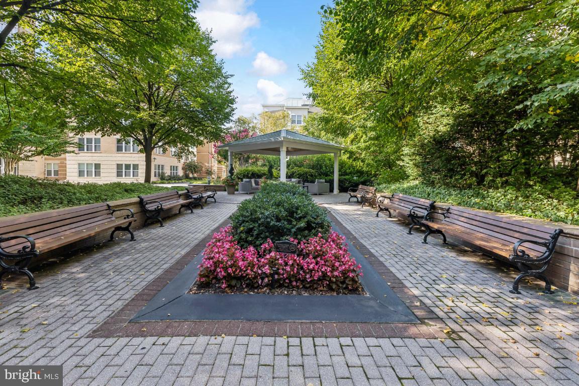 12000 MARKET ST #152, RESTON, Virginia 20190, 2 Bedrooms Bedrooms, ,2 BathroomsBathrooms,Residential,For sale,12000 MARKET ST #152,VAFX2261892 MLS # VAFX2261892