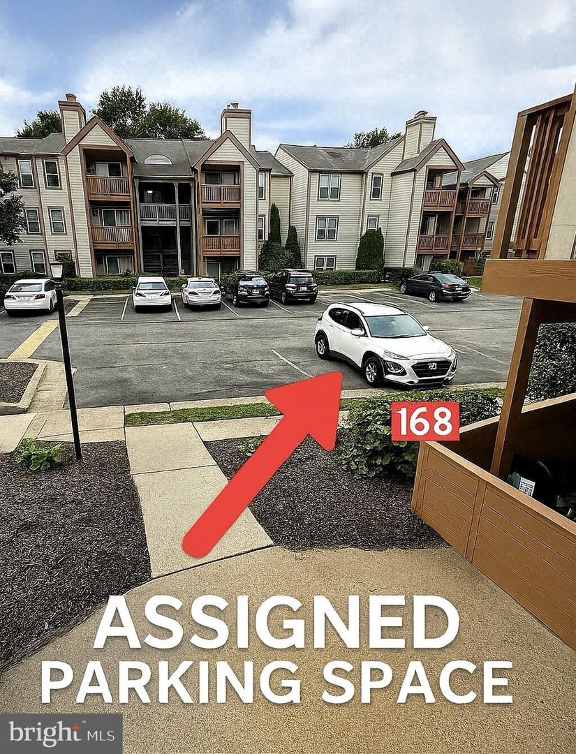 6903 VICTORIA DR #F, ALEXANDRIA, Virginia 22310, 2 Bedrooms Bedrooms, ,2 BathroomsBathrooms,Residential,For sale,6903 VICTORIA DR #F,VAFX2261982 MLS # VAFX2261982