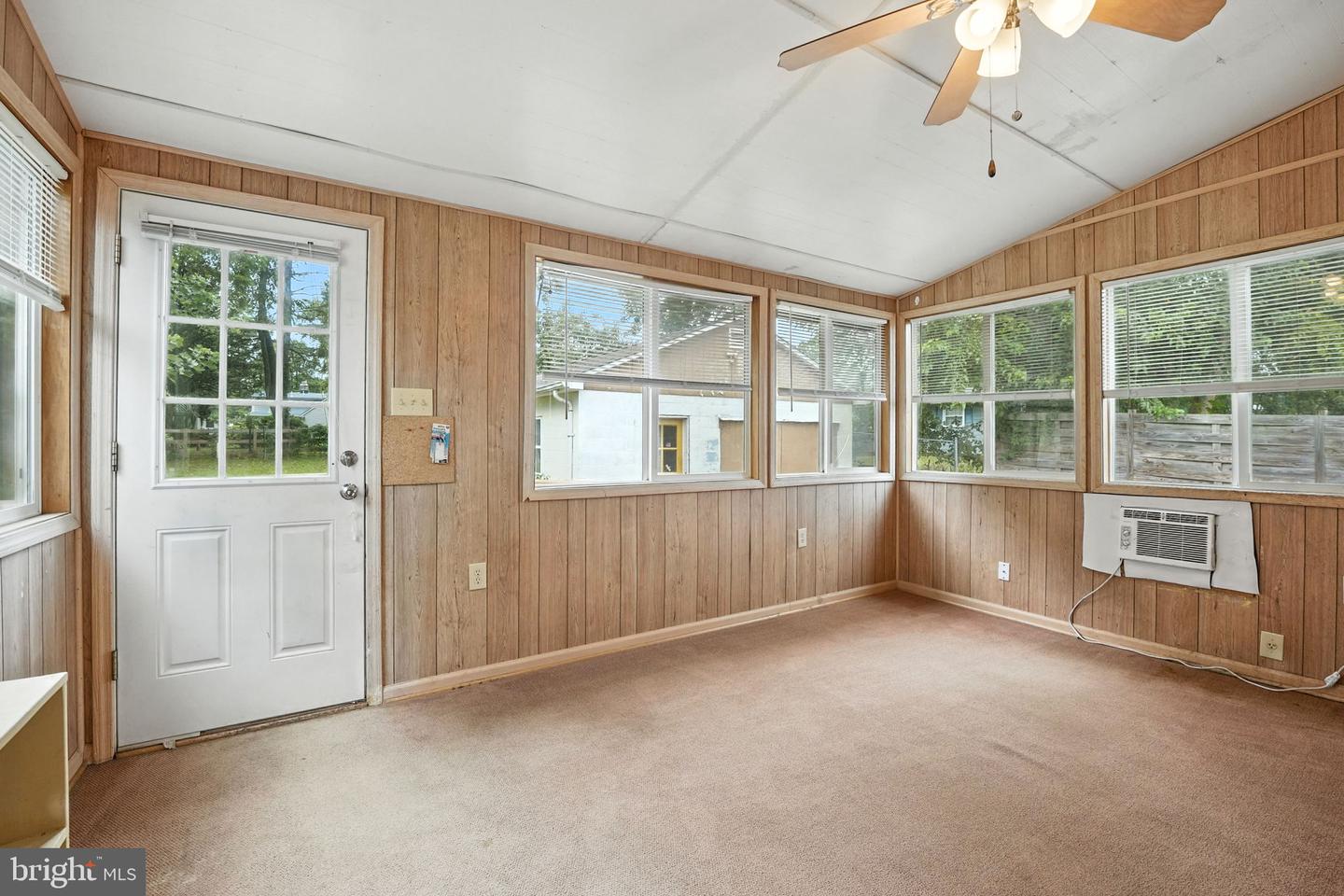 311 S 26TH ST, PURCELLVILLE, Virginia 20132, 3 Bedrooms Bedrooms, ,2 BathroomsBathrooms,Residential,For sale,311 S 26TH ST,VALO2104810 MLS # VALO2104810