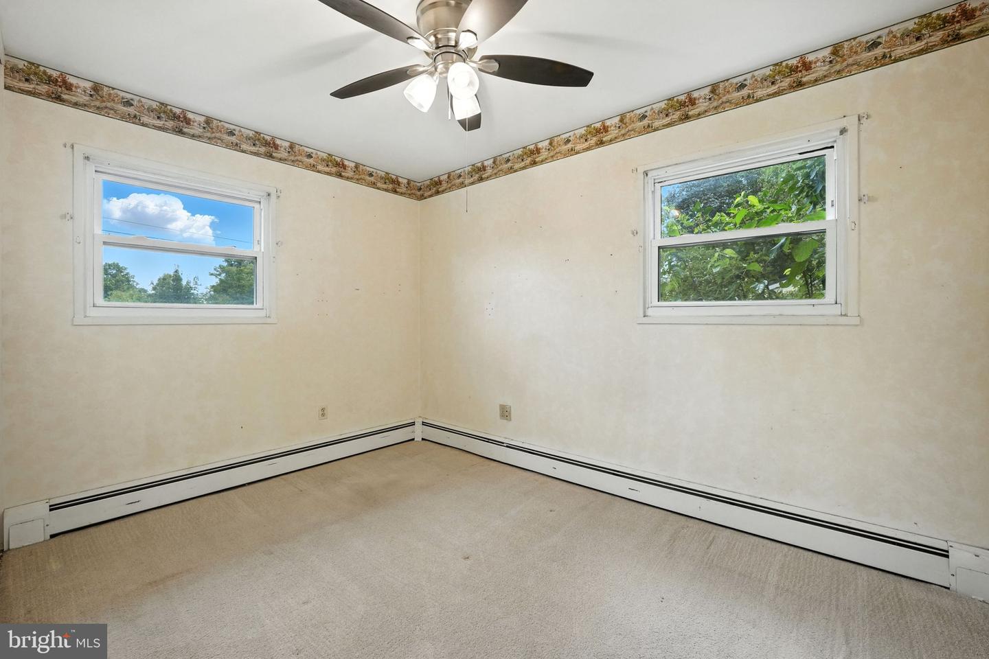 311 S 26TH ST, PURCELLVILLE, Virginia 20132, 3 Bedrooms Bedrooms, ,2 BathroomsBathrooms,Residential,For sale,311 S 26TH ST,VALO2104810 MLS # VALO2104810