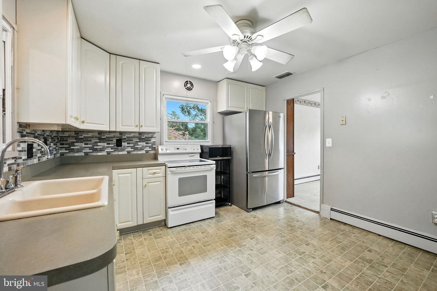 311 S 26TH ST, PURCELLVILLE, Virginia 20132, 3 Bedrooms Bedrooms, ,2 BathroomsBathrooms,Residential,For sale,311 S 26TH ST,VALO2104810 MLS # VALO2104810