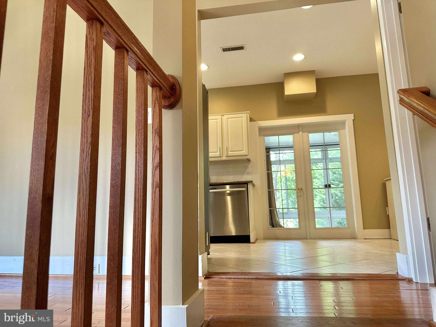 4709 7TH ST S, ARLINGTON, Virginia 22204, 3 Bedrooms Bedrooms, ,2 BathroomsBathrooms,Residential,For sale,4709 7TH ST S,VAAR2062426 MLS # VAAR2062426