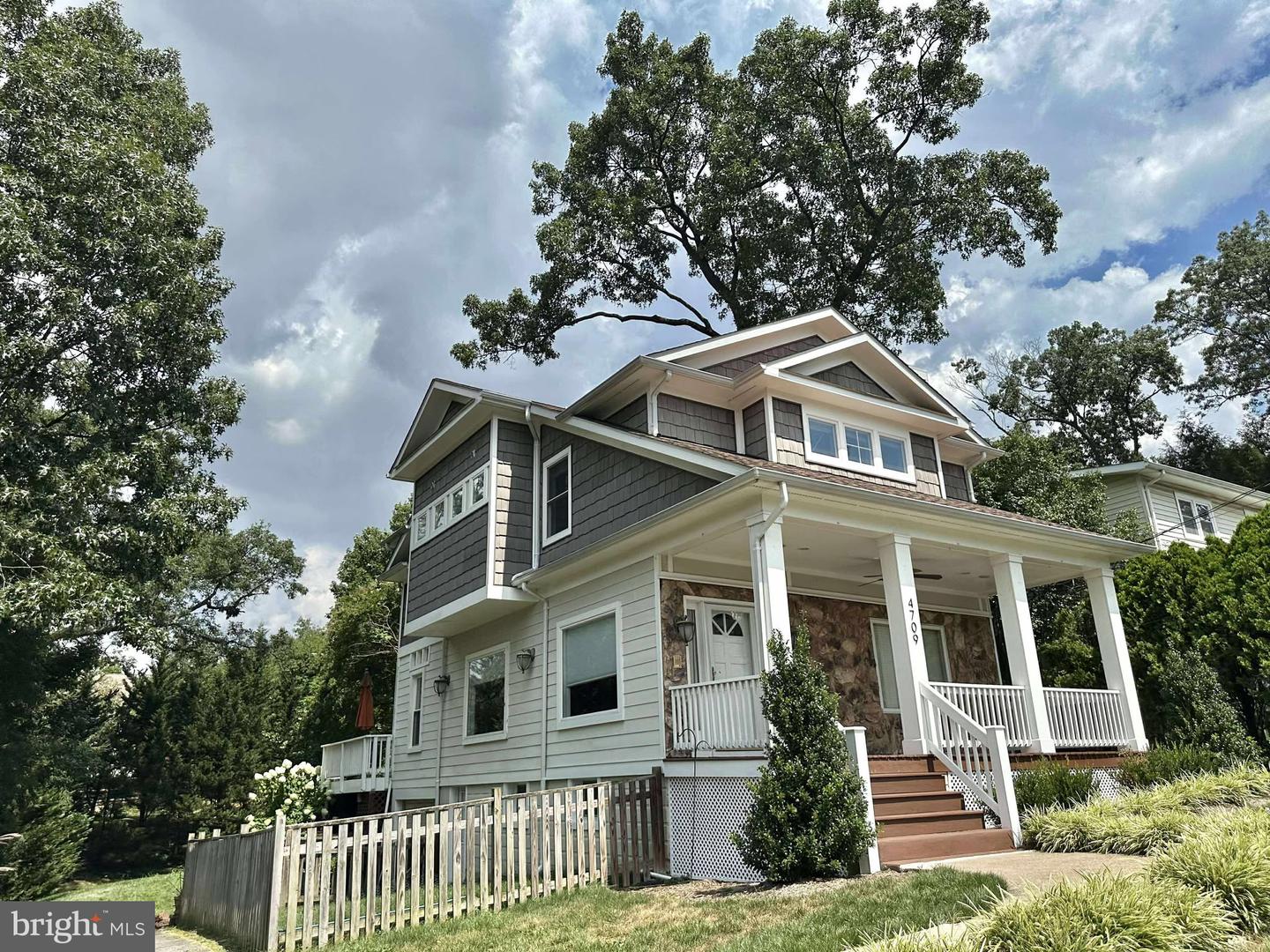4709 7TH ST S, ARLINGTON, Virginia 22204, 3 Bedrooms Bedrooms, ,2 BathroomsBathrooms,Residential,For sale,4709 7TH ST S,VAAR2062426 MLS # VAAR2062426