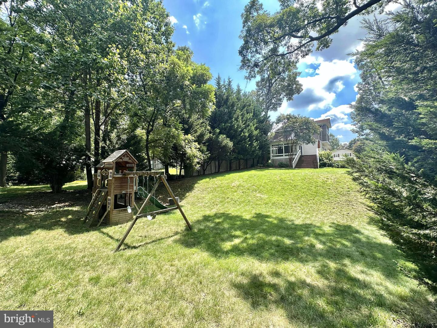 4709 7TH ST S, ARLINGTON, Virginia 22204, 3 Bedrooms Bedrooms, ,2 BathroomsBathrooms,Residential,For sale,4709 7TH ST S,VAAR2062426 MLS # VAAR2062426