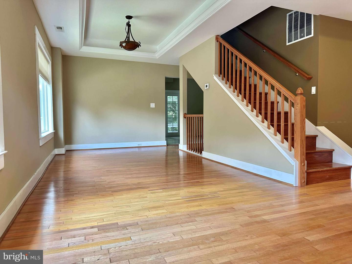 4709 7TH ST S, ARLINGTON, Virginia 22204, 3 Bedrooms Bedrooms, ,2 BathroomsBathrooms,Residential,For sale,4709 7TH ST S,VAAR2062426 MLS # VAAR2062426