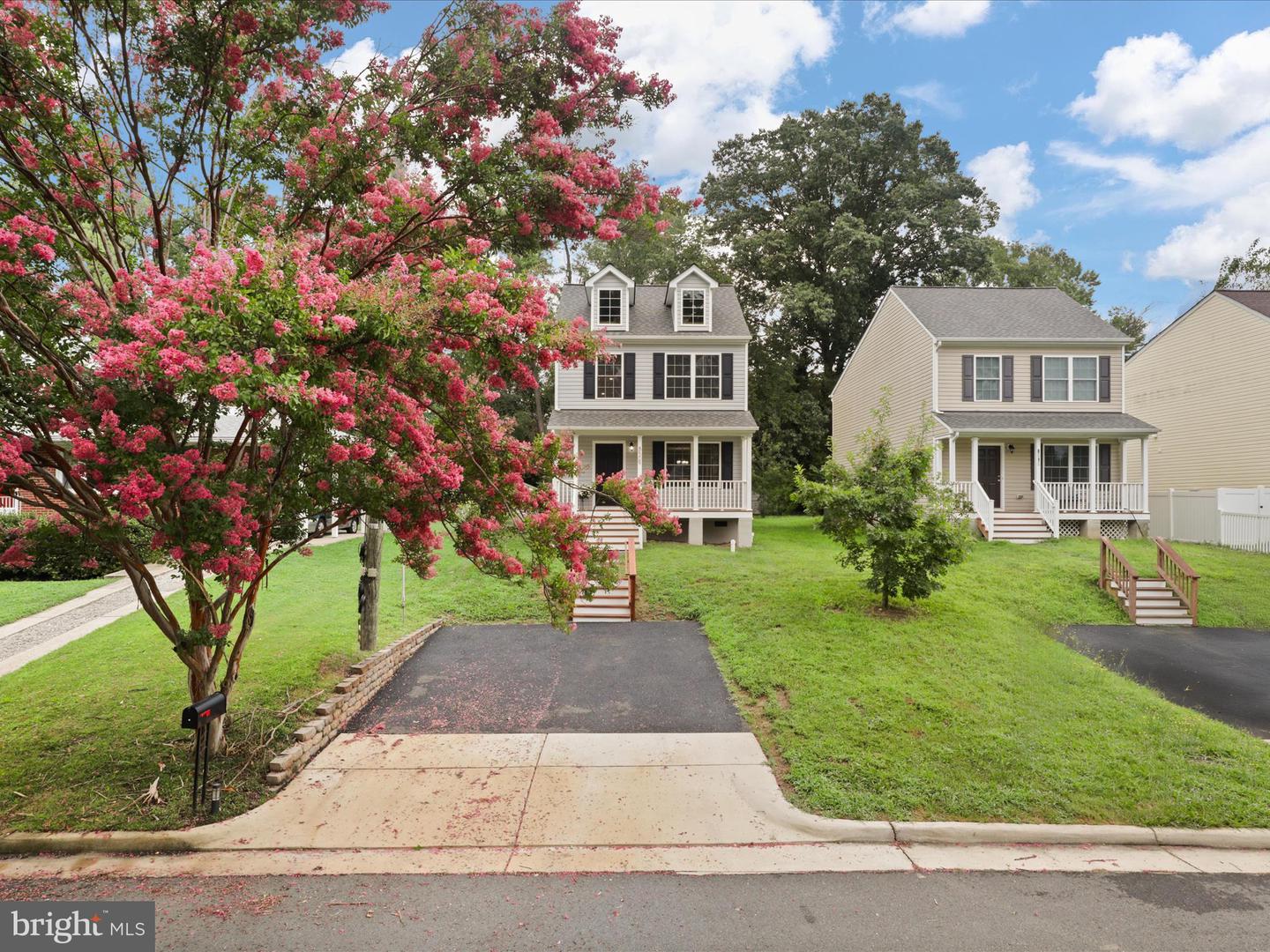 8509 ENGLESIDE ST, ALEXANDRIA, Virginia 22309, 3 Bedrooms Bedrooms, 9 Rooms Rooms,2 BathroomsBathrooms,Residential,For sale,8509 ENGLESIDE ST,VAFX2261994 MLS # VAFX2261994
